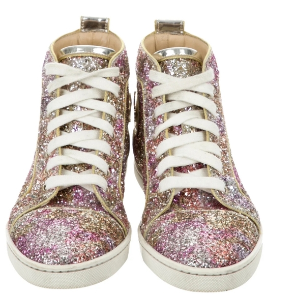 Christian louboutin comes with box and dust bag - Picture 2 of 4